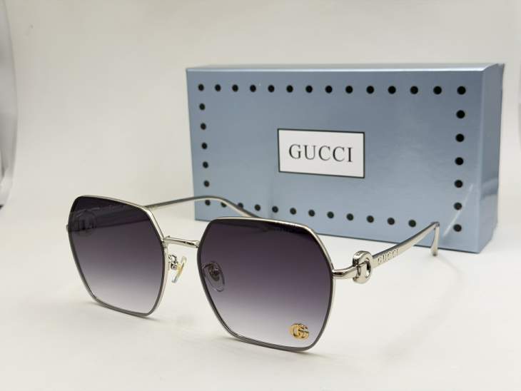 Picture of Gucci Sunglasses _SKUfw79165721fw